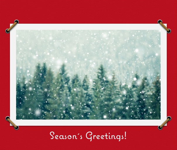 Querformat Weihnachtsfotokarte für Online Weihnachstkarten aus rotem Papier mit Fotobox zum selber hochladen gehalten von Bändern und Feld zur Texteingabe.